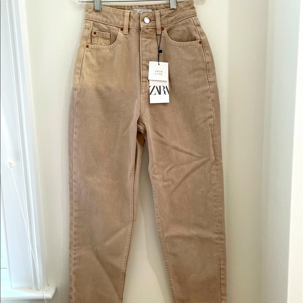 Zara 21975 Mom Fit Khaki Jeans